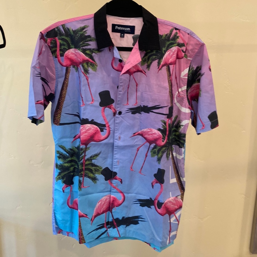 Paterson Flamingo button up short sleeve shirt, size M.